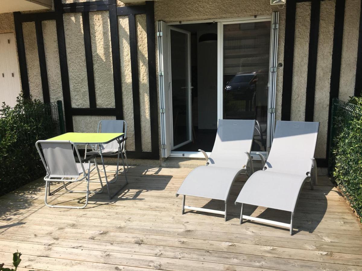 Studio Front De Mer Avec Terrasse Et Acces Direct Plage A Merville-Franceville - Fr-1-487-329 Экстерьер фото